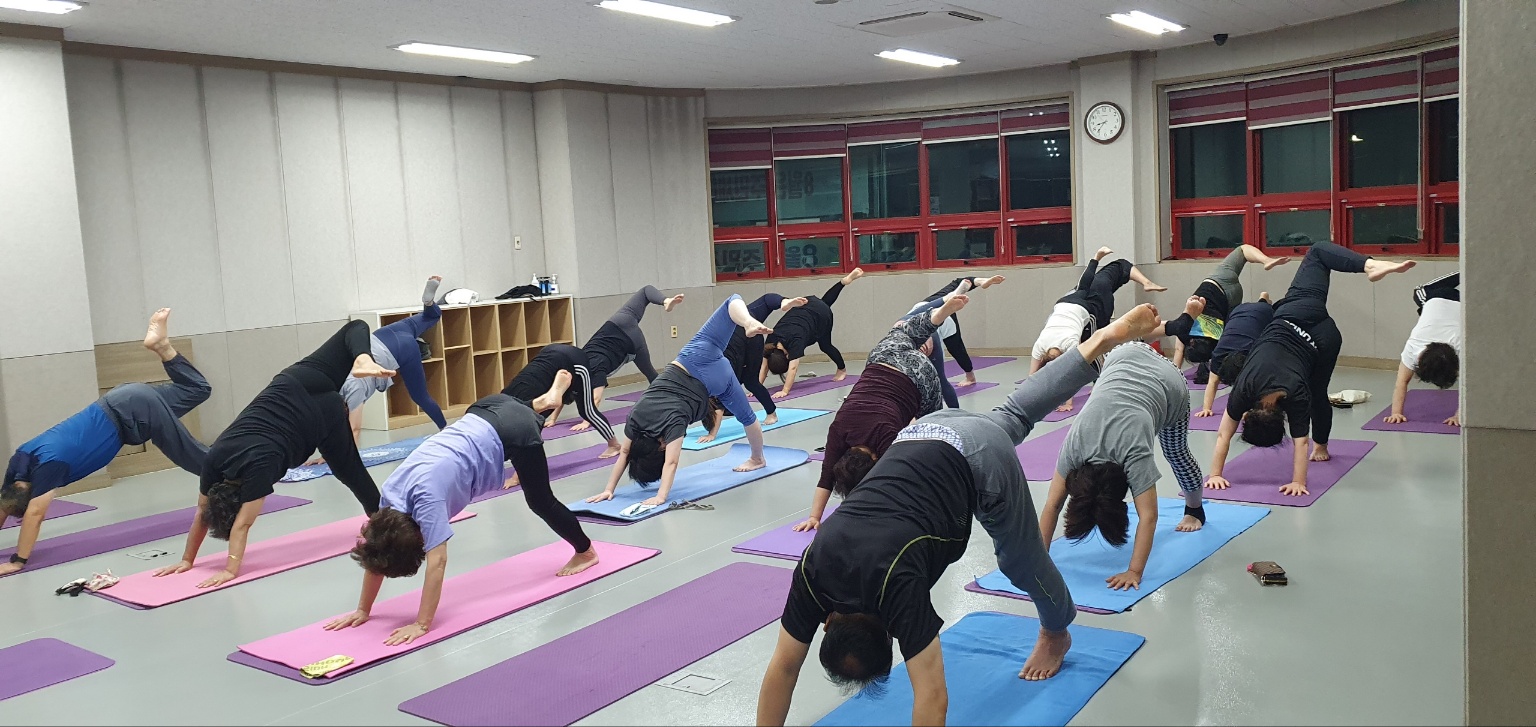 요가(오후)B 썸네일 이미지 1